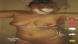 TikTok 爆乳ポロリ