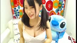 長尺3時間　全裸オナニー　涼しい表情も笑顔も素敵なカワイイ女の子は…素敵な巨乳持ちだった　ライブチャット　!!!