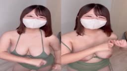 tikTok女子　裏垢　全裸ダンス 16