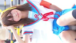 可愛いレイヤーの股間