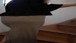 母