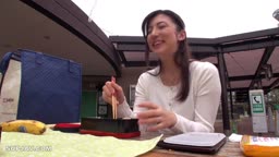こんなにも清楚で綺麗で奥ゆかしい女性 08