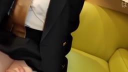 1643130
