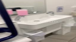 公衆ト◯レフェラ