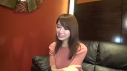 美人エレベーターガール①