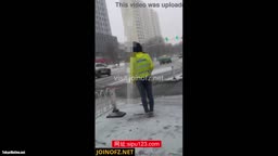 Insane Encoxada Piss on Asian Girl Traffic Guard