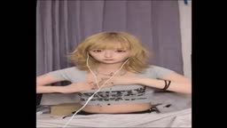 乳首　ポロリ