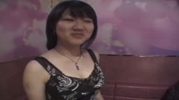 交換希望 【生ドル ● 素人】■98cm爆乳 Hcap‼ カラオケで生フェラ生挿入２連発‼ 巨根激ピスでガチイキから大量ザーメンレーザー発射‼