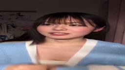 skn 谷間