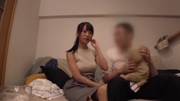 職場ガチャ 細身巨乳上司