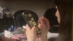 av見る女