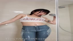 Tinymodelmoriko shower