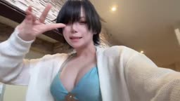 コスプレイヤー
