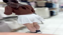 パンチラ見せつけ26