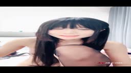 中国　貧乳　可愛い子のオナニー潮吹き