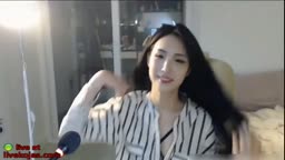 Amazing Korean hot camgirl shows her body