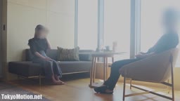 ○○○のときから6年間純愛を貫いている彼氏に内緒で密会に来た女の子が外イキ中イキ人生初潮吹き