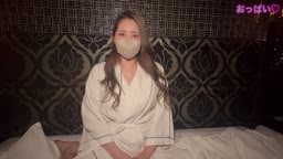 麻布のIカップ嬢パイズリ