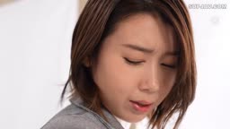 生徒に寝取られた美人人妻教師