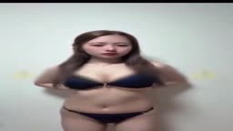 みーたん脱ぎ脱ぎ