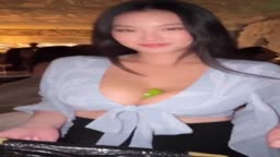 美女のおふざけビデオ