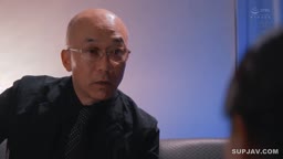 夫の借金を返すため太客に抱かれるクラブの人妻ママ