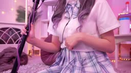 女子高生なうめるちゃんの白パンオナニーに大興奮