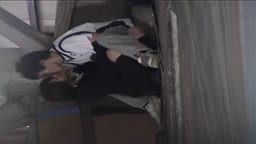 暗がりで野外セックスするJK