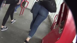 Big ass in jeans