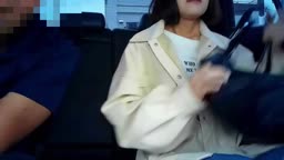 巨乳車内
