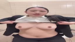 スーツ姿のぽっちゃりオナ