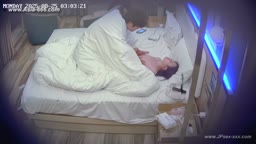 主题宾馆中的中国情侣做爱.740