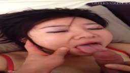 (個撮若妻)顔面玩具で顔射