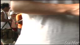 レースクイーン接写（ハミ毛あり）