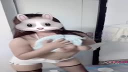 爆乳ポロリダンス