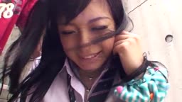 地元で有名な女子校生に中出し 15