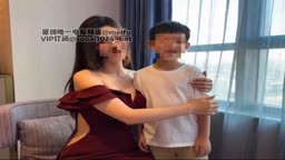 The slut mom says hi with her son before the gangbabg