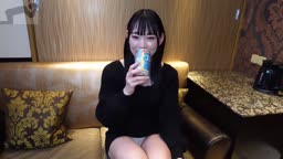 「でるでるでる…ッ！」出禁並みのハメ潮をするクジラ美女。スレンダー色白肌で愛嬌抜群。1mも吹き悶絶する彼女に2度の種付けプレス。。
