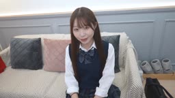 SSS級18歳の美容系志望ゆいちゃん。白肌スレンダーな制服美女のピンクおま●こに初のオジザーメン中出し。唯一無二。