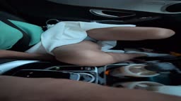 車中パンチラ