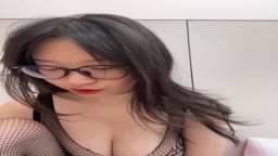巨乳