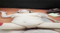 パイパン豊満婆ちゃん