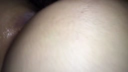 寝てる彼女をハメ