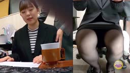 タイツを破っておしっこ part 5