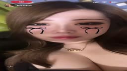 巨乳　ライブ