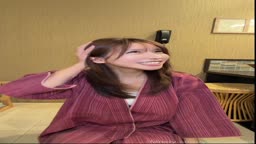 人妻　ゆ●な  　温泉で見せつけ