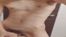 18歳の自撮り全裸オナニー3
