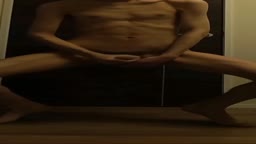 18歳の自撮り全裸オナニー4