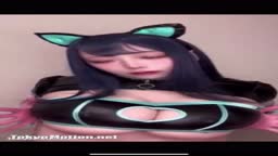 爆乳 かわいい 5