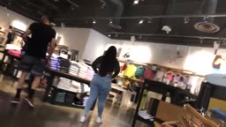 TREMENDOUS BRUNETTE BIG ASS IN SUPER TIGHT JEAN.